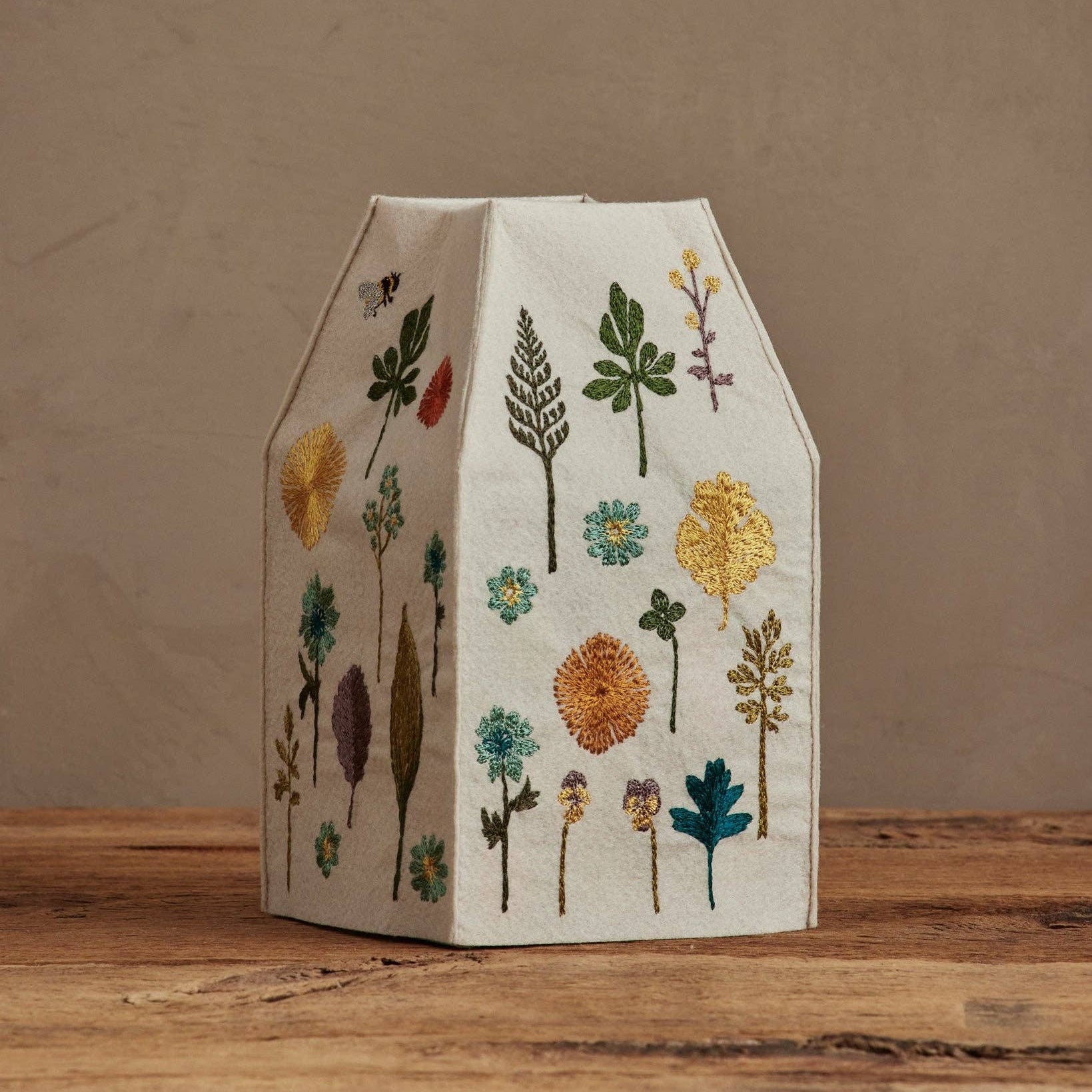 Garden Tissue Box Cover
