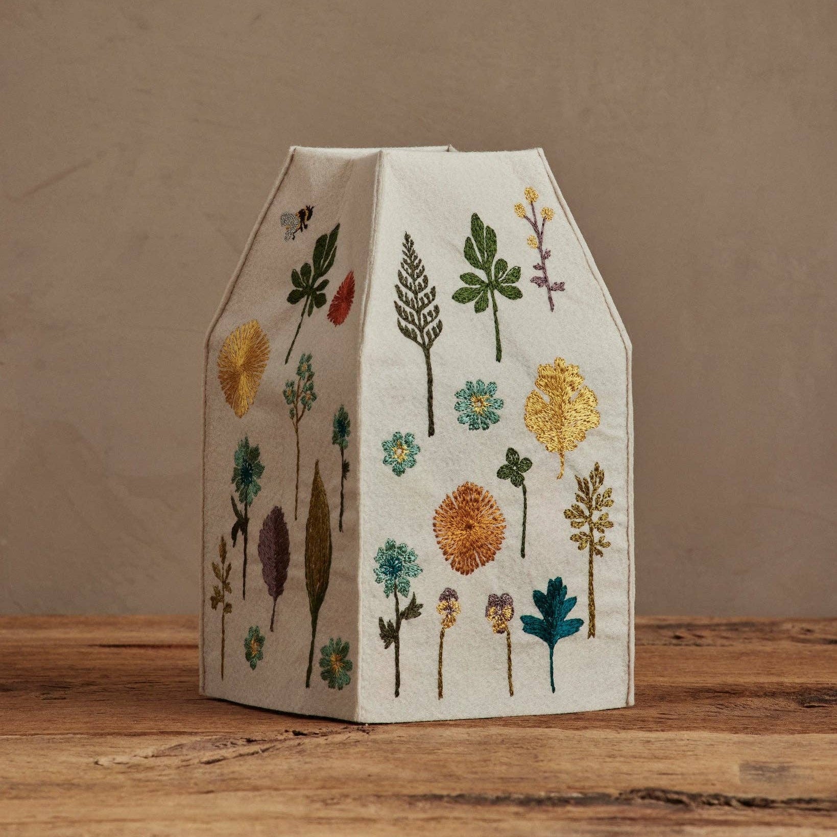 Garden Tissue Box Cover