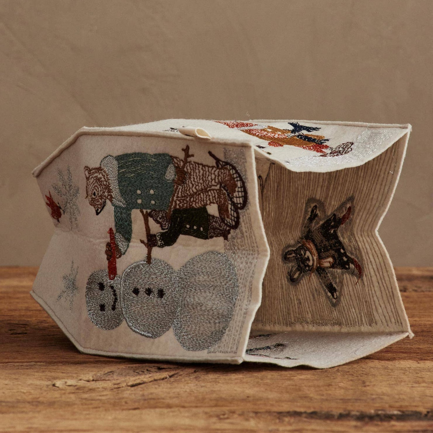 Snow Day Tissue Box Cover