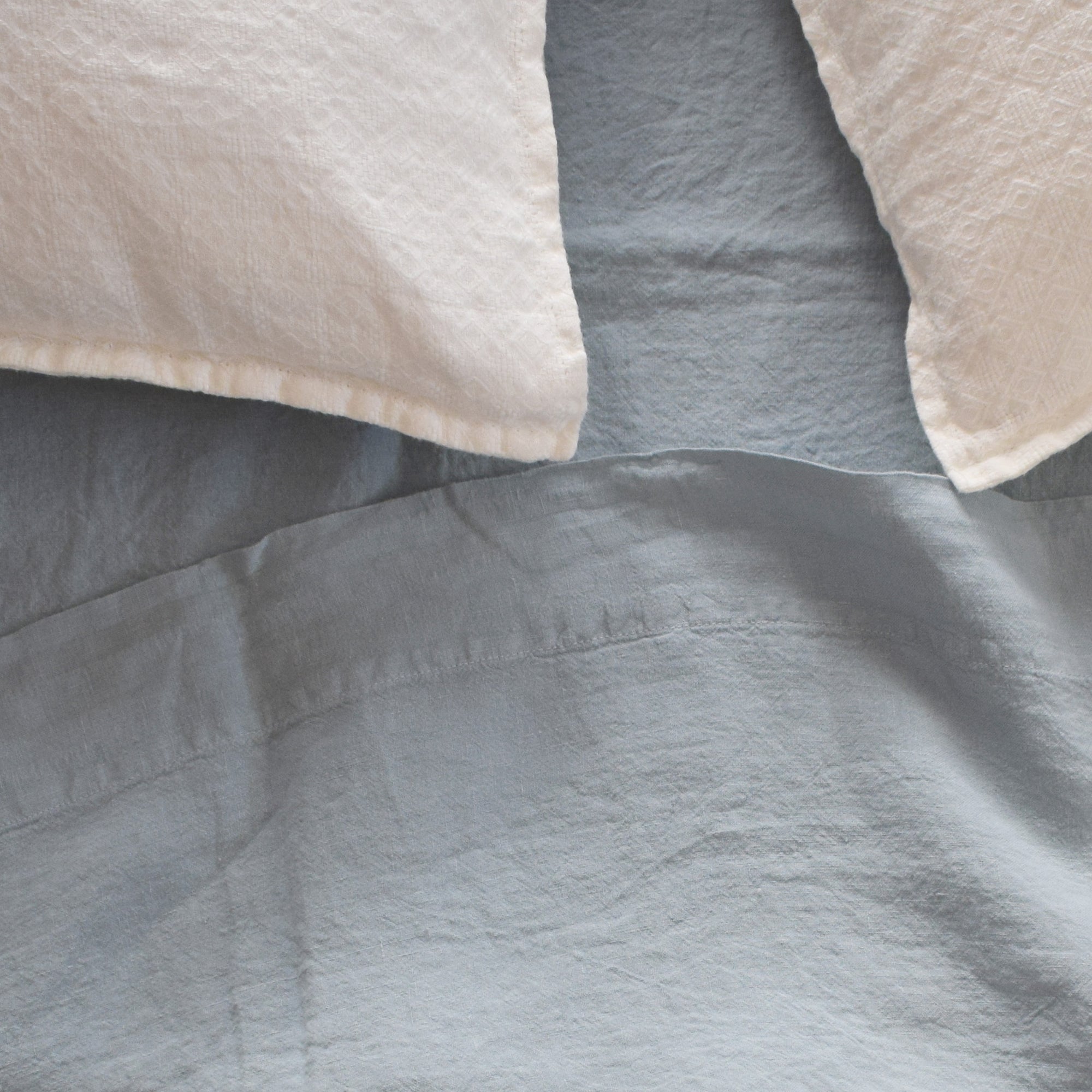 Linen Flat Sheet in Scandinavian Blue