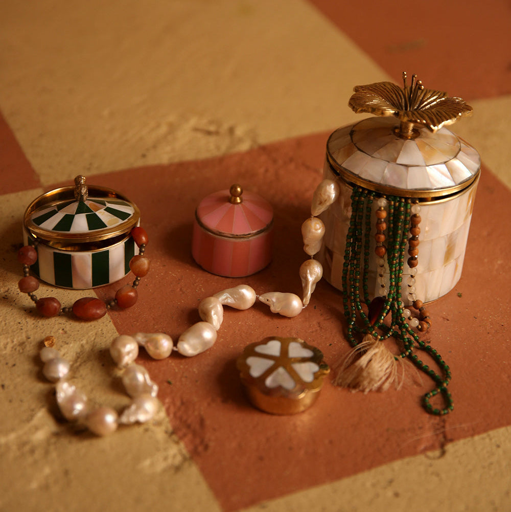 Lola Circus Box Medium in Pine