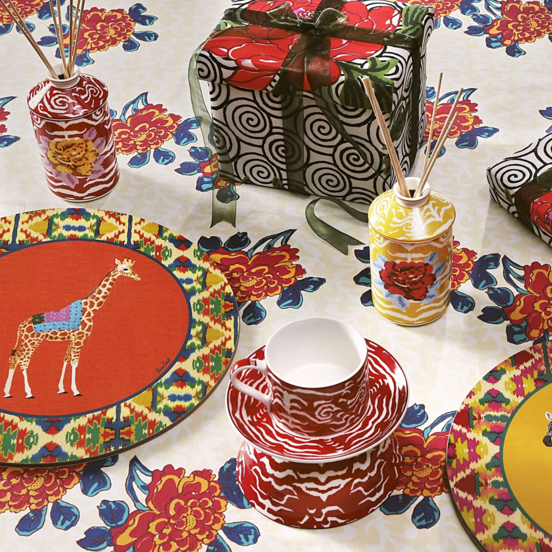 Round Placemat in Safarikat Orange