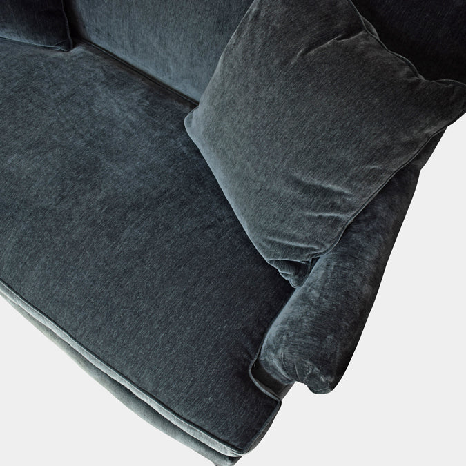 Theo Loveseat in Everest Brick