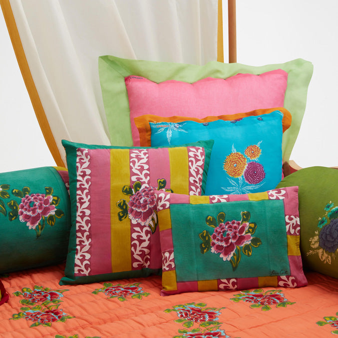 Ortensia Peach Square Pillow